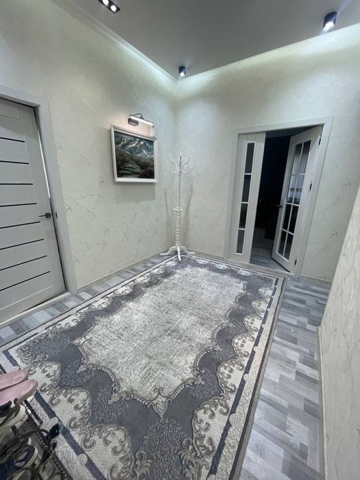 Шаҳар хокимияти орқасида 4 хонали квартира сотилади