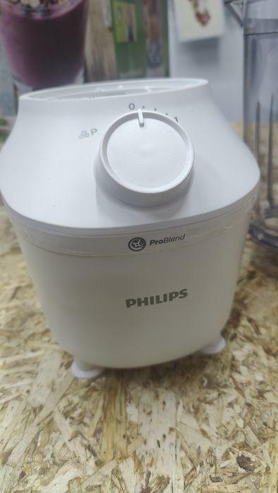 Блендер Philips HR2041. Б/у.