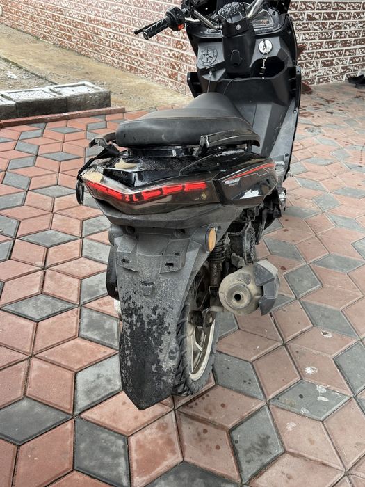 Продам мопед макси