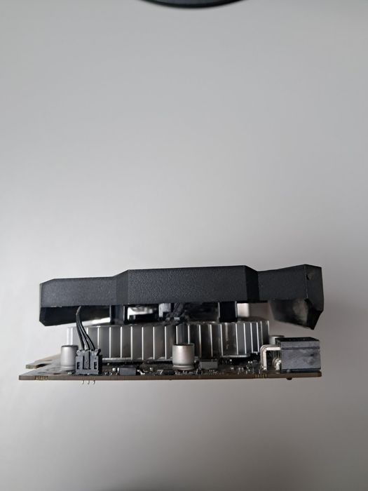 Видеокарта Gigabyte gtx 1650 super OC 4gb