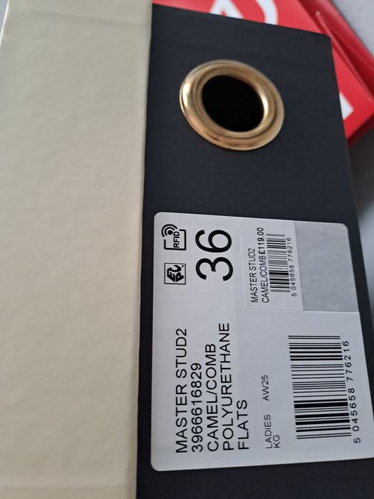 Нови дамски маркови обувки