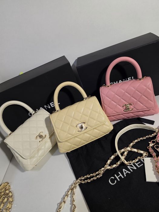 Дамска чанта Chanel Coco Handle Small 20C
