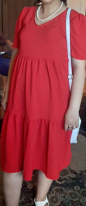 Платье красивое красное