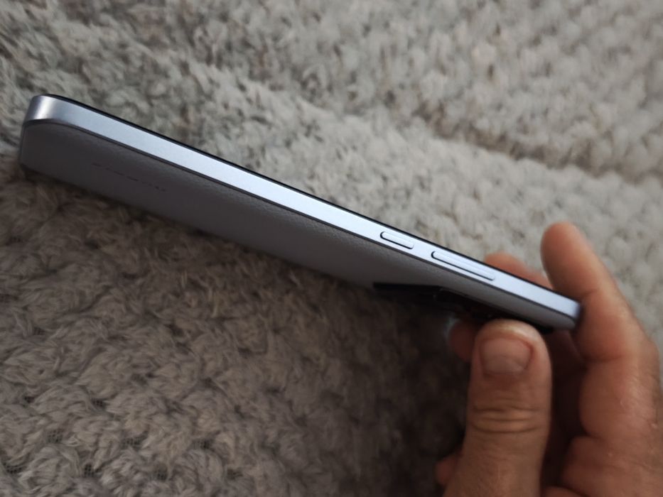 Продам телефон xiaomi 13t