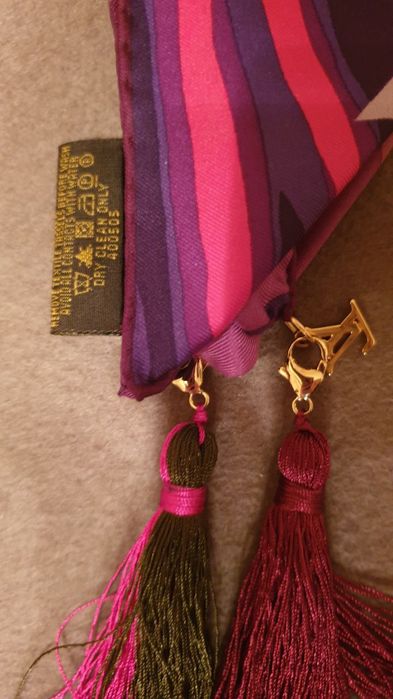 Шелковый платок Louis Vuitton