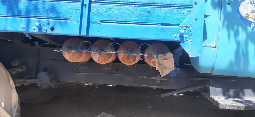 Юк машина сотилади газ53