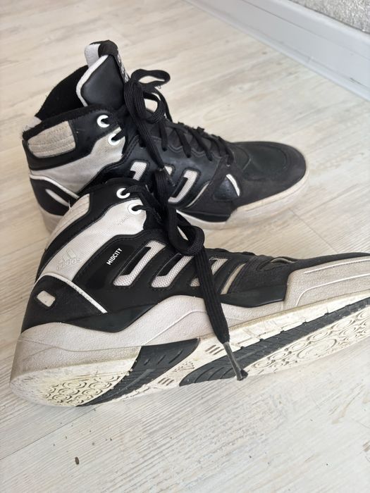 Високи кецове Adidas