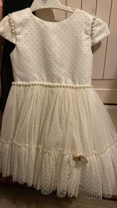 Vand set rochita ocazie fetite 2-3 ani, cu pantofiori de piele