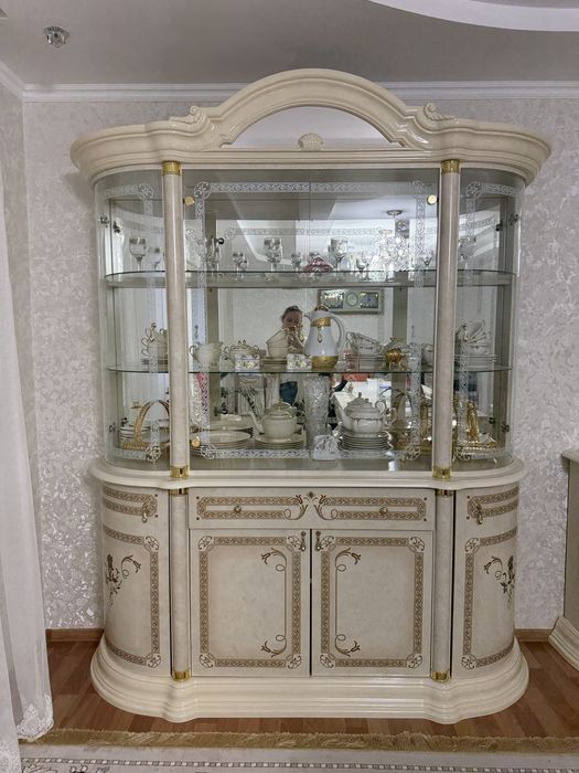 Сервант и комод для гостиной