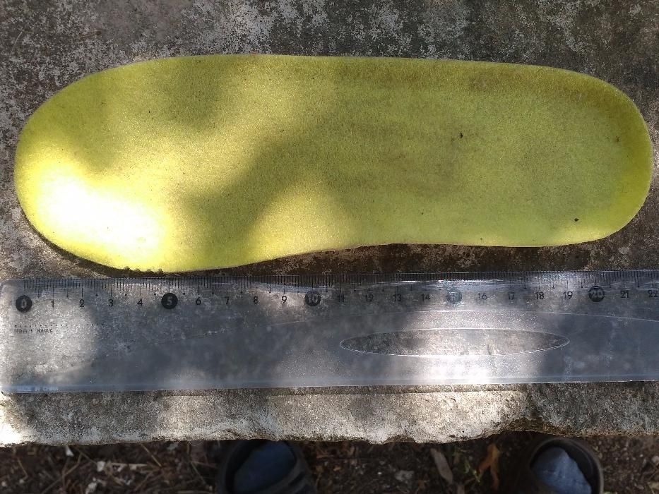 Коньки детские, одеваются поверх обуви