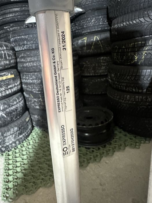 Чисто нова количка за пренос на багаж