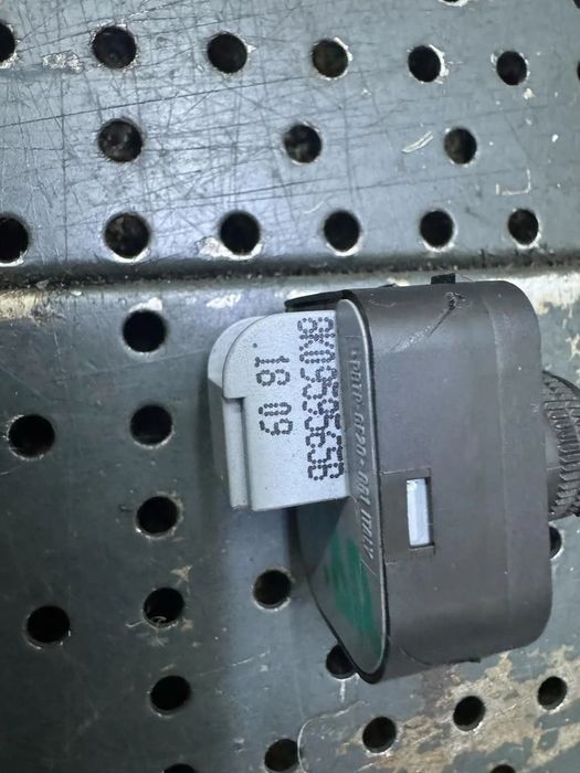 Buton reglaj oglinzi audi a4 b8 8k 8k0959565b