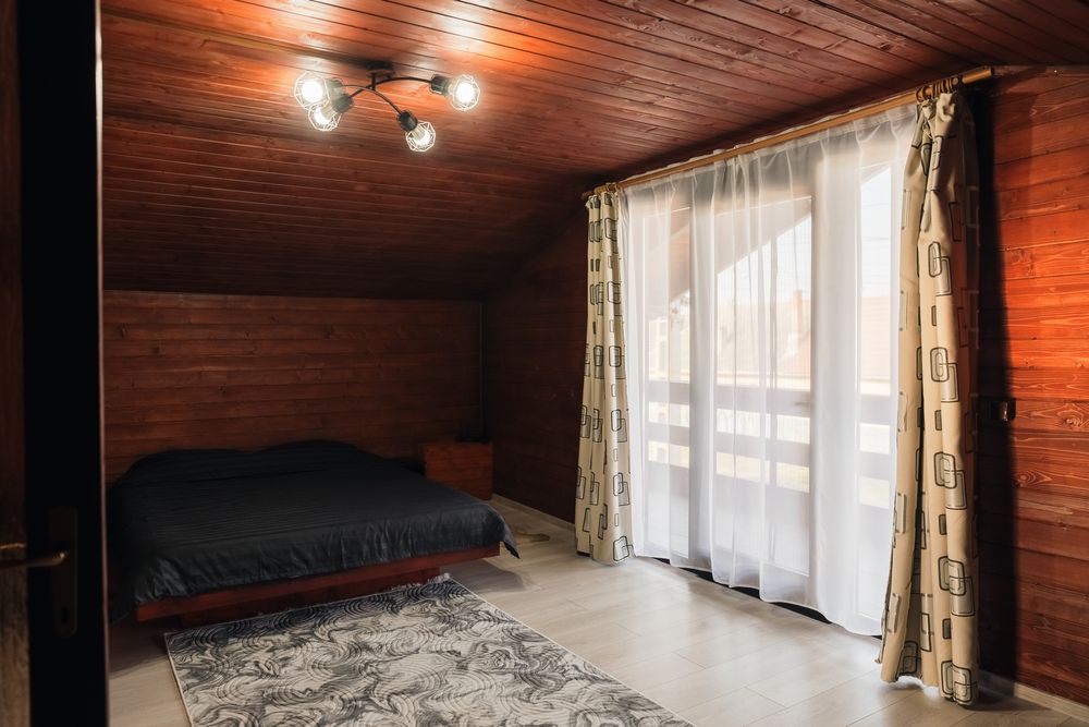 Închiriez casă in regim hotelier