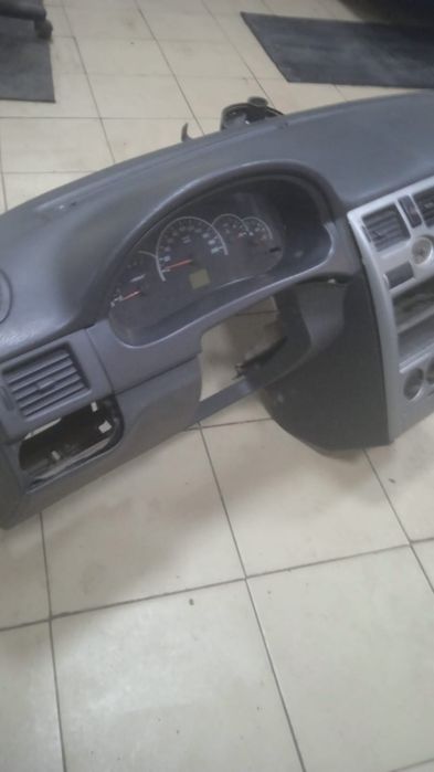 Продам панель приора 1