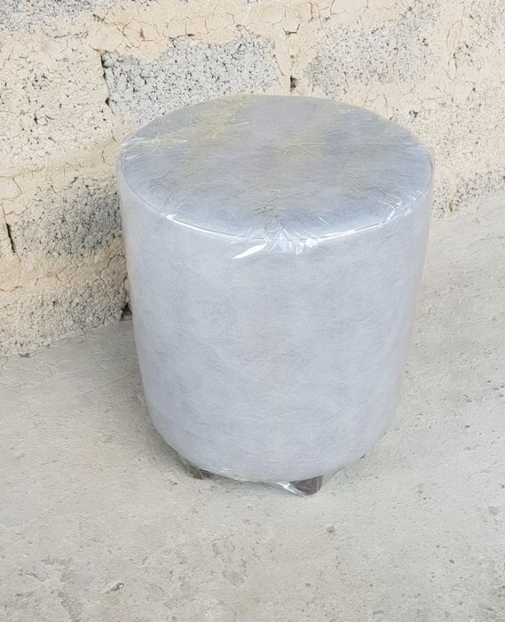 Качественные пуфики.