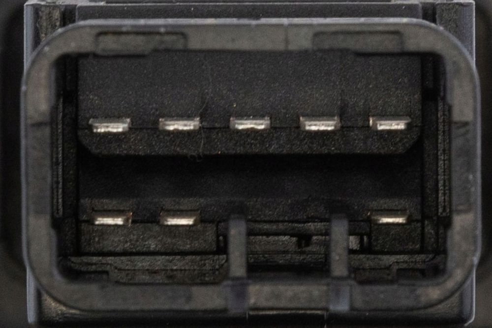 Бутон За Аварийни Светлини, Isuzu , D-Max Mk1, 8 Пин