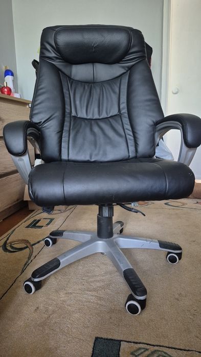 Продам офисное компьютерное кресло.