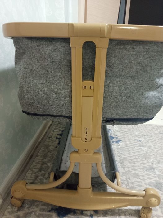 Кроватка детская