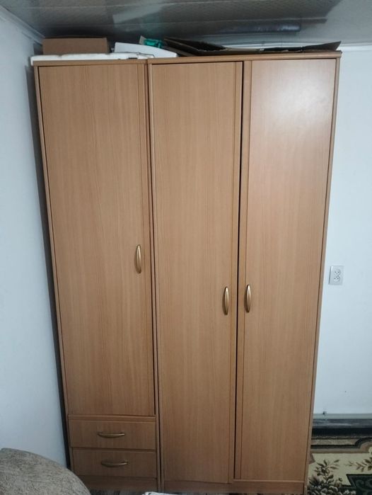 ПРОДАМ ШКАФ Бу торг есть