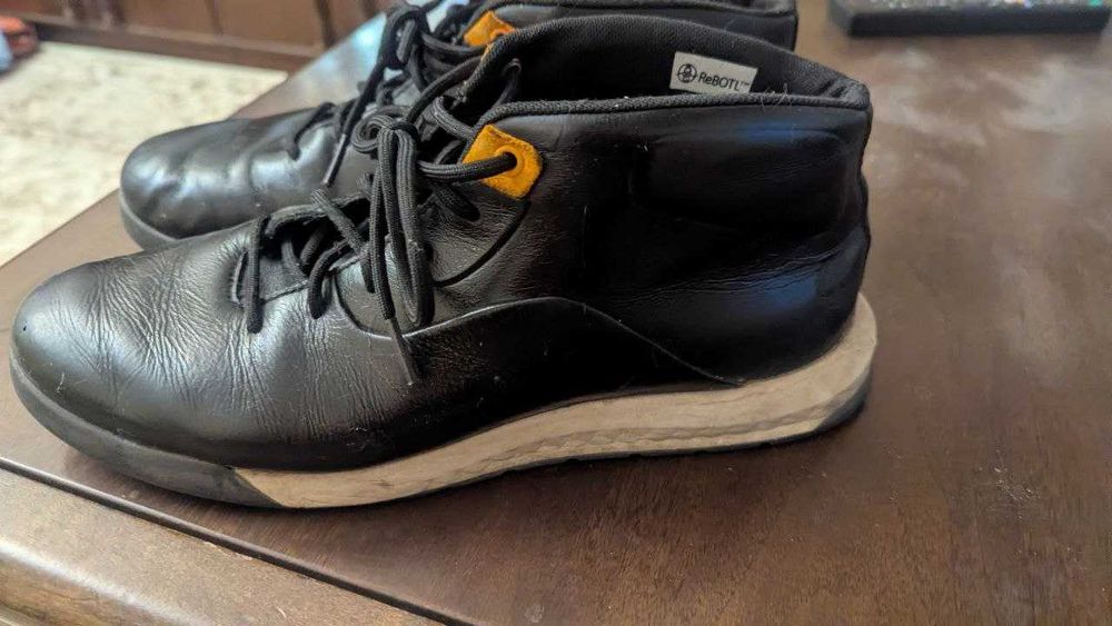 продам брендовые кроссы мужские