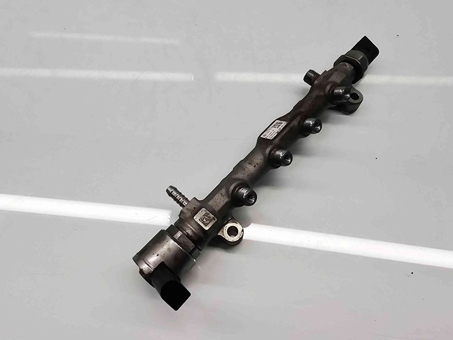 Rampa injectoare  Volkswagen Golf 7 (5G) [Fabr 2014-prezent] 04L089G 2