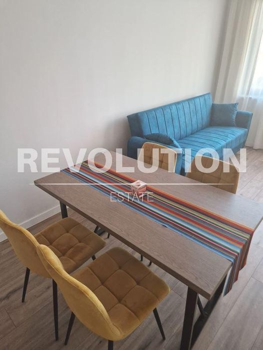 Дава се под наем Двустаен апартамент в Варна, Младост 1 - 60 кв.м за 500 € - Снимка #2