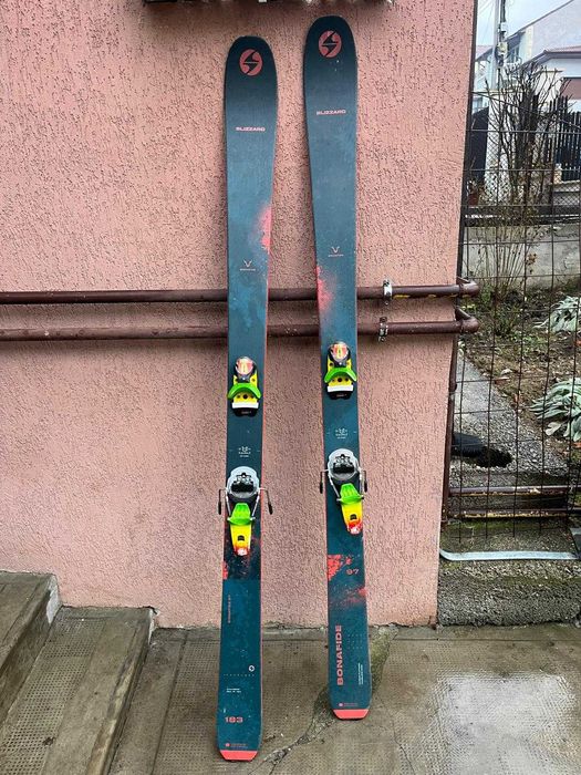 Schiuri Blizzard Bonafide 22/23 (183 cm) + Legături Look Pivot