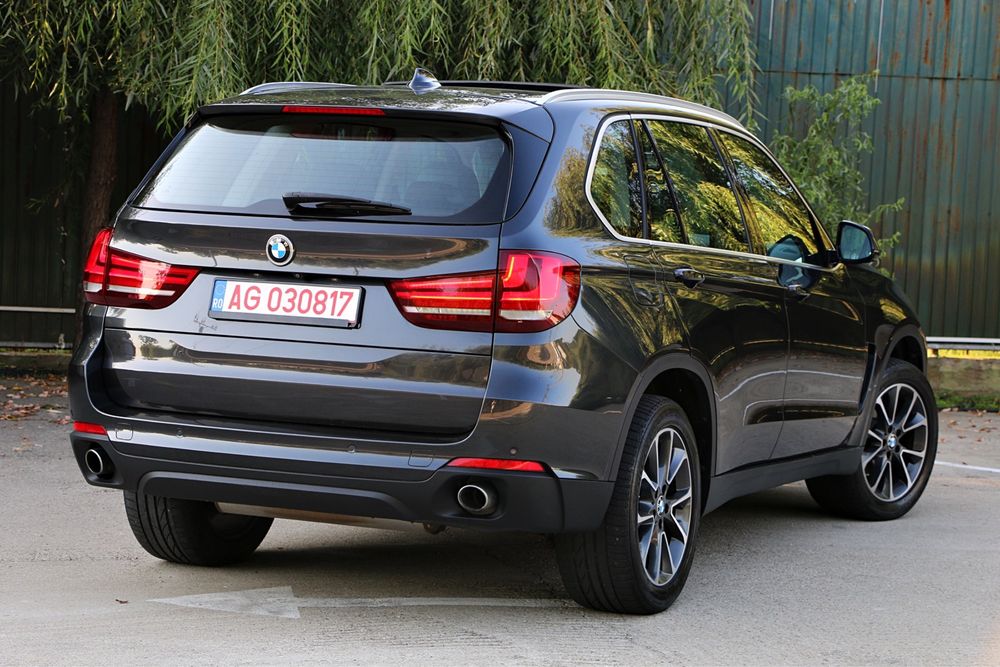 Bmw X5 25d F15 XDrive 2.0d - 231Cp-B47 Euro 6 Distronic Lane HUD Ceasuri Digitale 208.000 Km