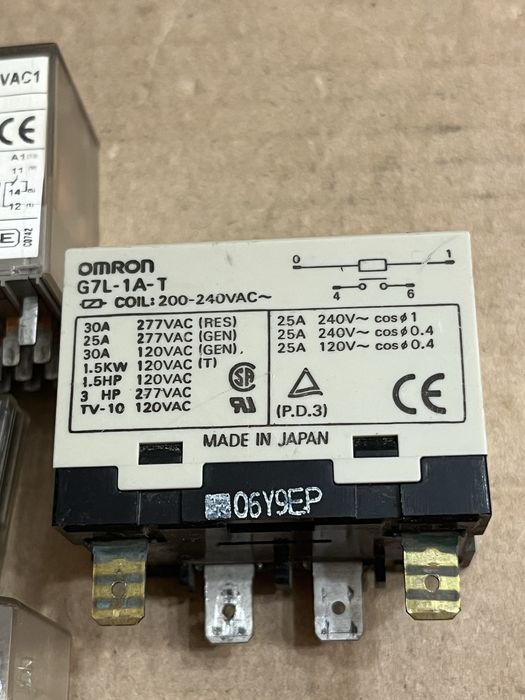 Lot 13 relee industriale Schneider, Telemecanique, Omron, Finder, Kuhnke, Releco, National – Automatizări PLC