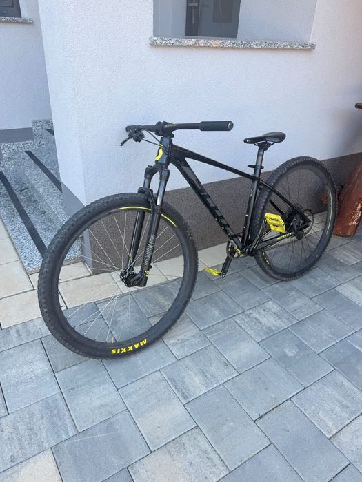 vand bicicleta scott scale 970 cu furca rockshox