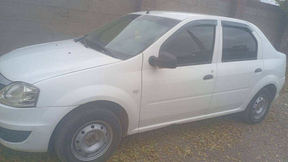 Рено Логан 2014г