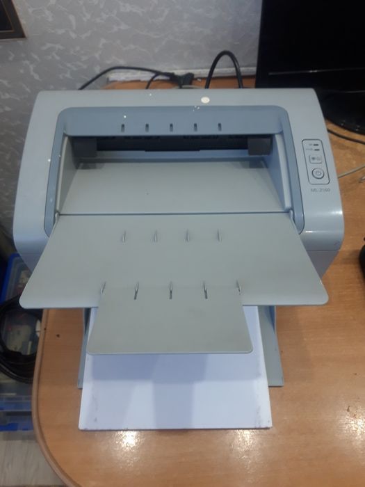 Продам принтер черно-белый, лазерный