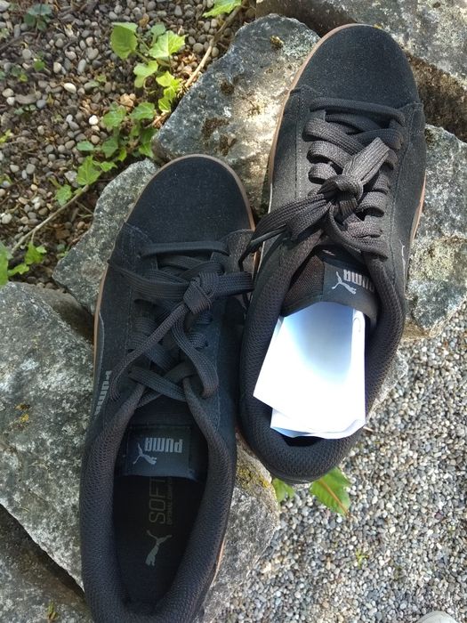 Pantofi sport Puma. Noi, sigilați