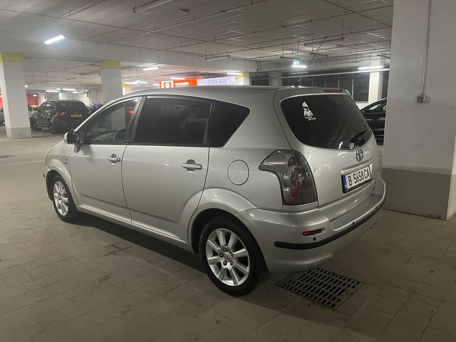 Toyota Corolla Verso 2004г(1.8 бензин-газ)