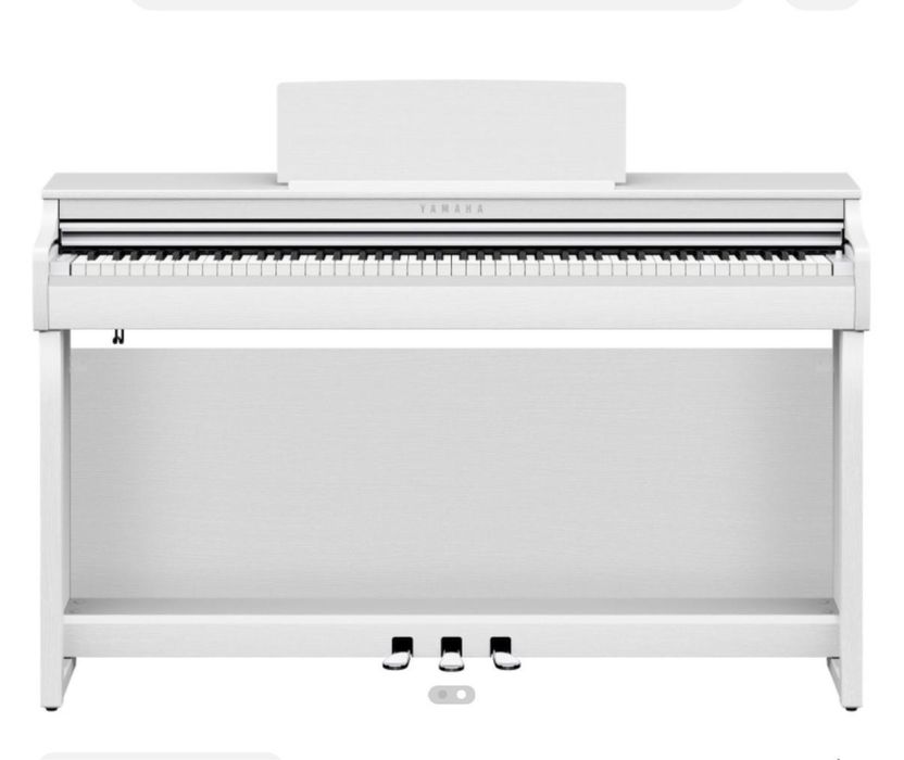 Цифровое пианино YAMAHA CLP-825WH