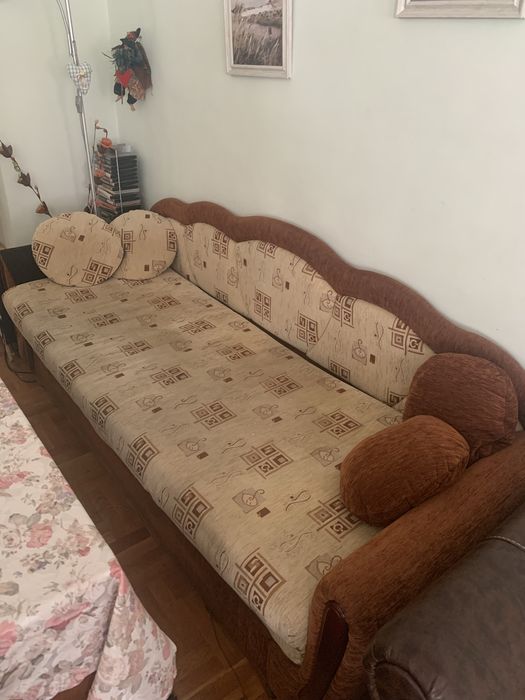 Ъглов диван с ракла