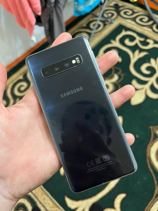 Самсунг с10 идеал