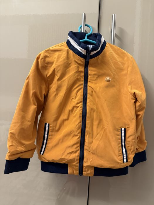 Geaca Mayoral cu 2 fete, impecabila, marimea 110