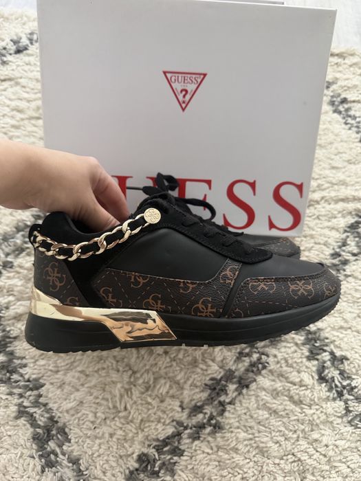 Дамски маратонки  Guess