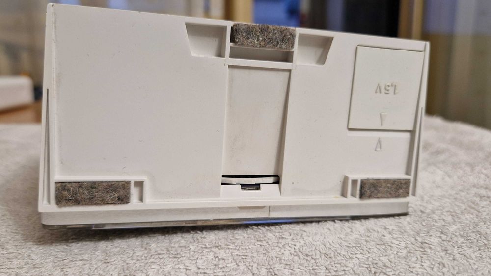 Ceas de masa vintage mecanic-electronic nemțesc