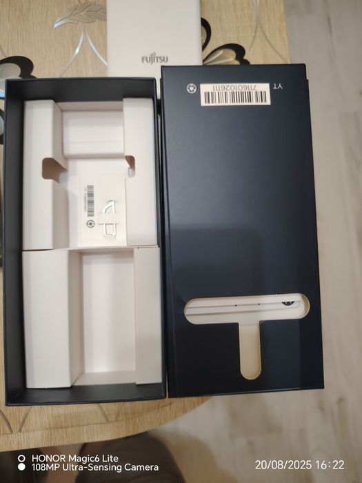 Продавам телефон