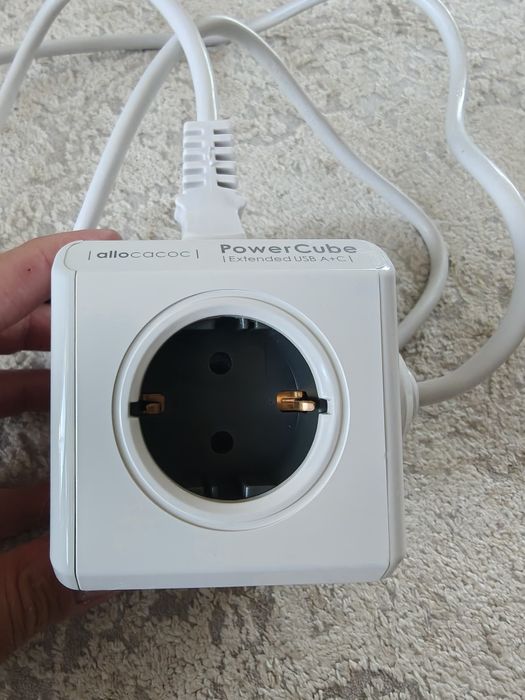 Vând prelungitor 1m allocacoc PowerCube usb c