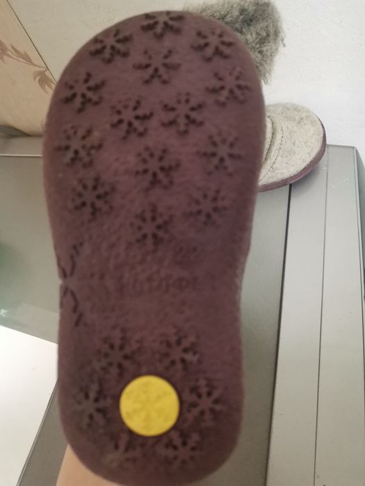 Продам зимнии валеночки сапожки