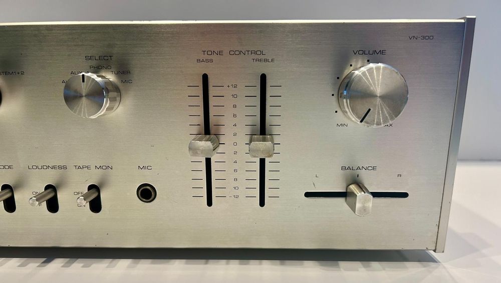 Vand amplificator JVC VN-300 Vintage