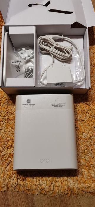 Netgear Orby  Outdoor Universal Sattelite RBS50Y Router Extender