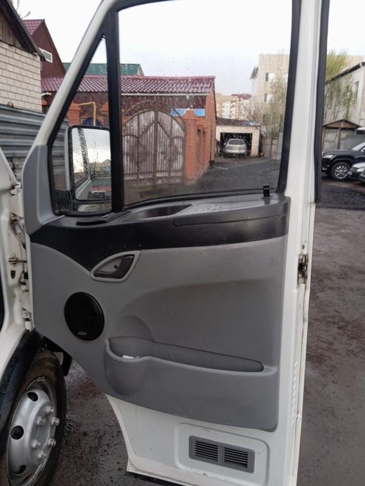 Продам автобус 2013 г.