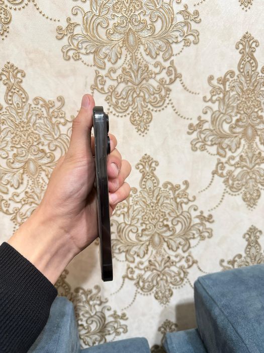 Продам Iphone 14 pro