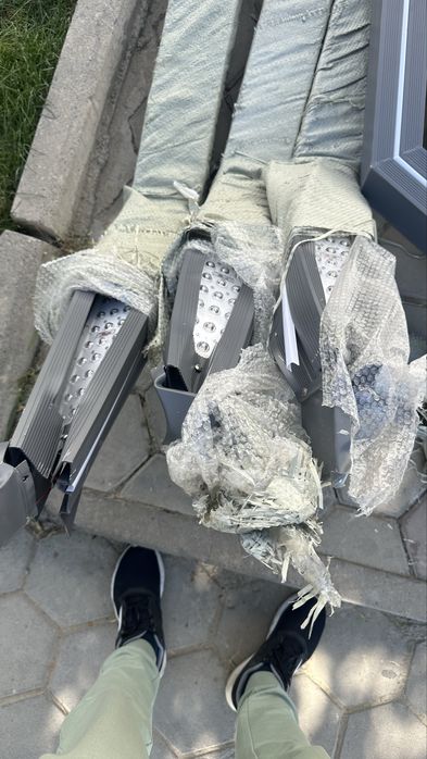 Прожектора, светильники, столбы