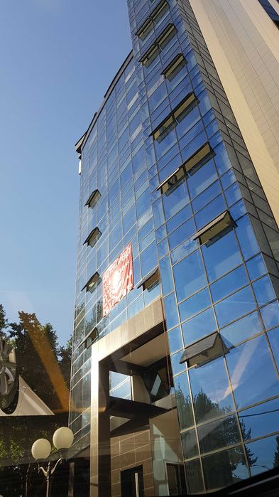 Сдается в аренду современные офисные помещения (136 м2, 125 м2)