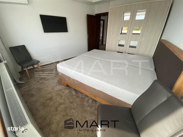 Vila de lux 5 camere +1500mp teren Cisnadie